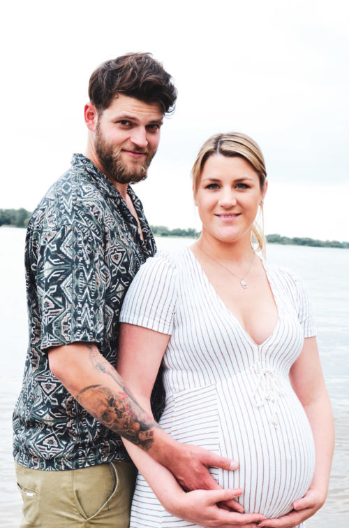 Schangerschaftsfotografie an der Elbe Schangerschaftsfotografie an der Elbe